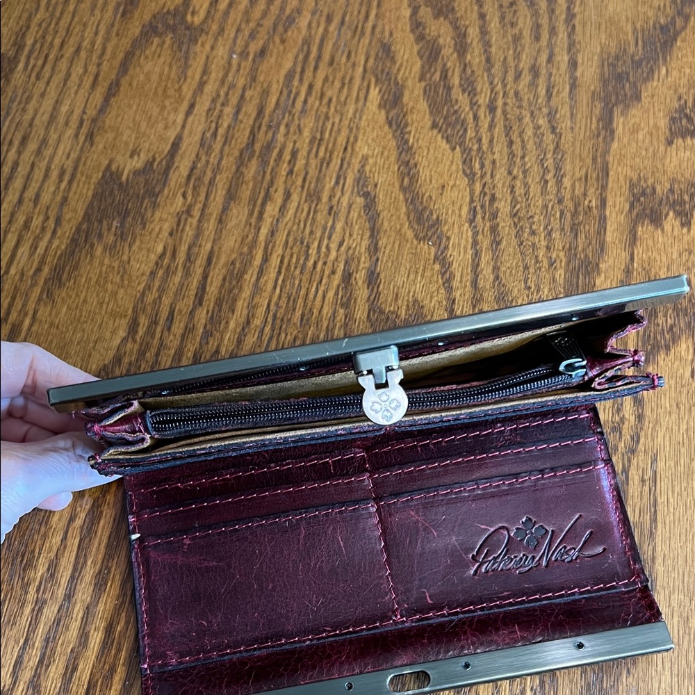 Patricia Nash Deep Red Distressed Leather Hobo Conceal Carry Bag and Wallet - Picture 7 of 16